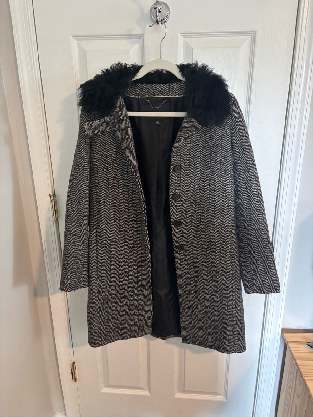 Banana Republic Classic Black & White Herringbone Blazer - S genuine shearling